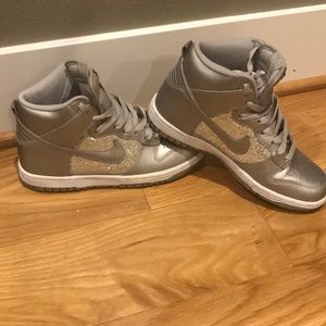 Nike high tops size 7